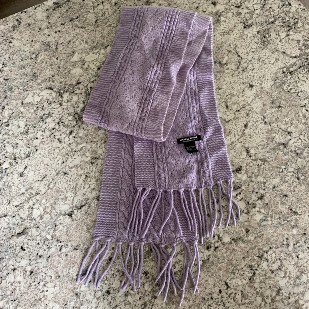 Beautiful cashmere scarf - Picture 4 of 5